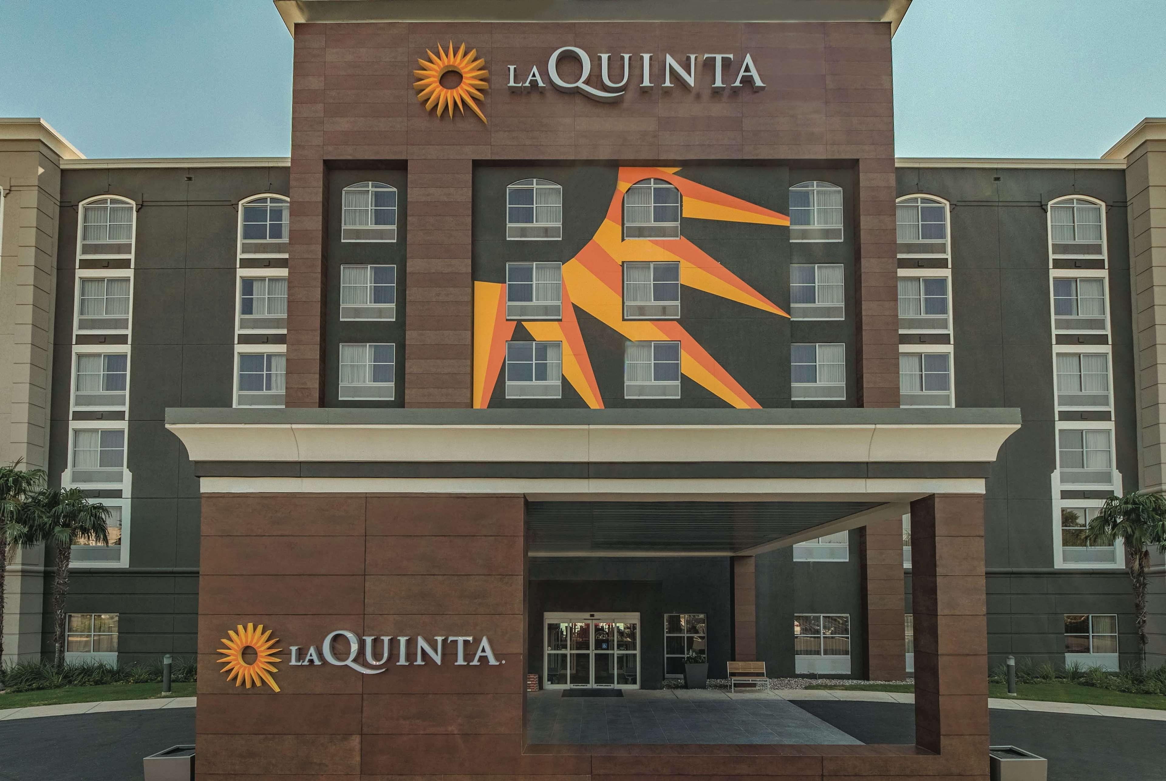 La Quinta Inn & Suites By Wyndham San Antonio Downtown Esterno foto