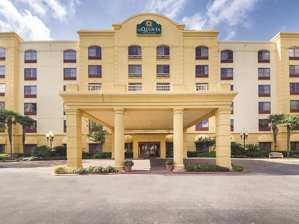 La Quinta Inn & Suites By Wyndham San Antonio Downtown Esterno foto